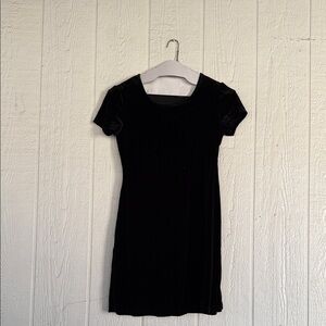 Black Velvet Short Sleeve Dress